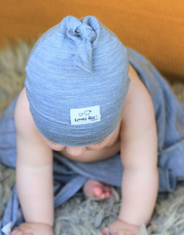 Baby merino knotted beanie